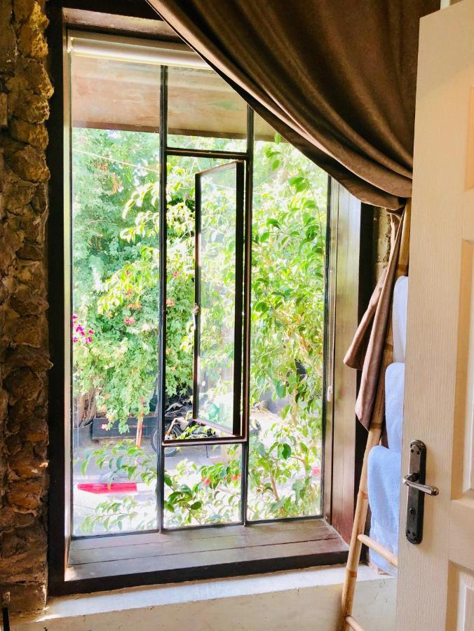 Trieste Neve Tzedek Boutique Suites Tel Aviv Bagian luar foto